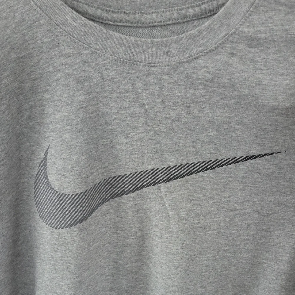 Nike Dri-fit Strikers Gray Short Sleeve Tee